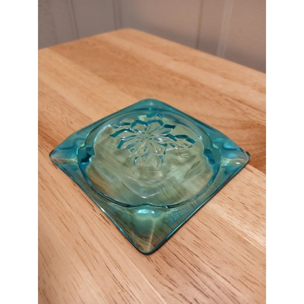 Vintage Hazel Atlas Glass Cobalt Blue Blossom 3-1/2" Square Ashtray MCM Clear - Picture 6 of 6